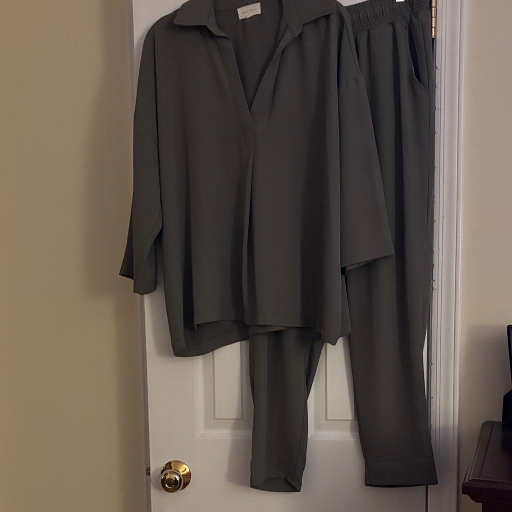 Wilfred Charcoal Women's Pantsuit Set